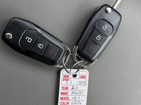 Used 2020 Ford F450 XL w/ Power Equipment Group image 32