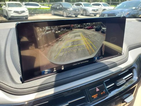 Used 2025 Acura MDX SH-AWD image 31