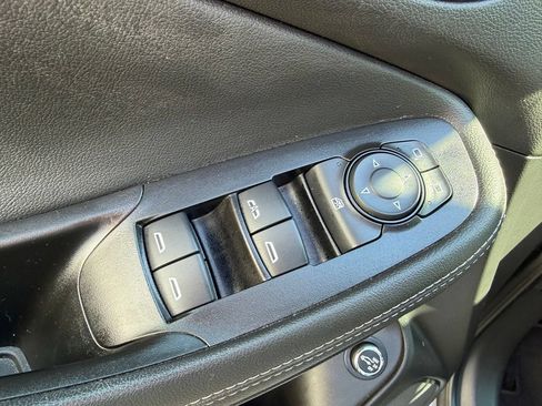 Certified 2023 Buick Encore GX Select w/ Sport Touring Package FWD image 16