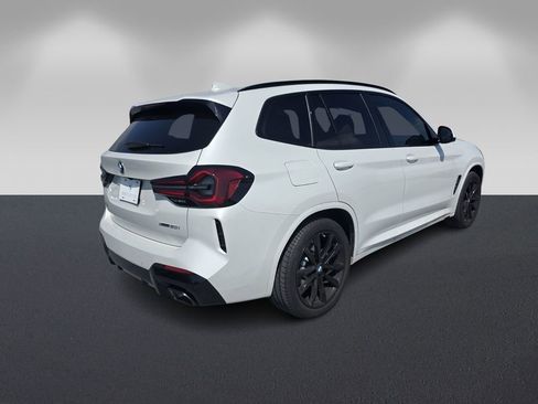 Certified 2024 BMW X3 xDrive30i w/ Premium Package image 4