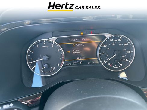 Used 2025 Nissan Pathfinder SV image 9