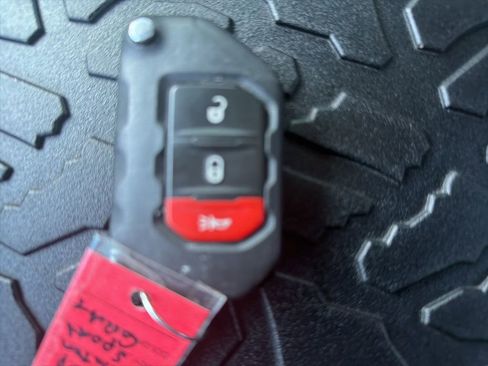 Used 2020 Jeep Gladiator Sport w/ Quick Order Package 24S image 26