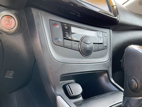 Used 2019 Nissan Sentra SV FWD image 34