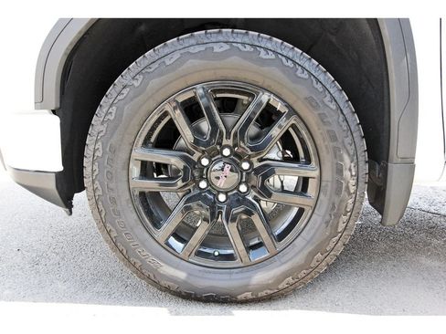 Used 2025 GMC Sierra 1500 Elevation w/ X31 Off-Road Package AWD/4WD image 34