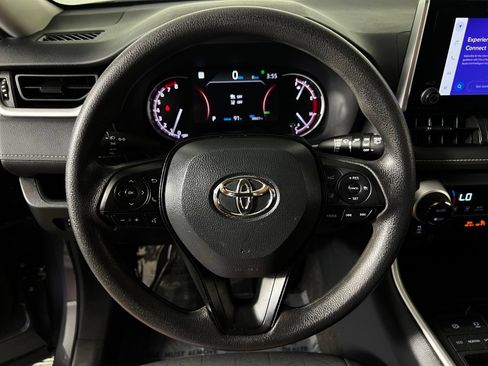 Certified 2025 Toyota RAV4 XLE FWD image 15