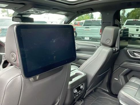 Used 2023 Chevrolet Tahoe RST w/ Luxury Package AWD/4WD image 13
