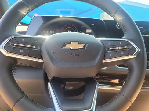 New 2026 Chevrolet Equinox LT FWD image 15