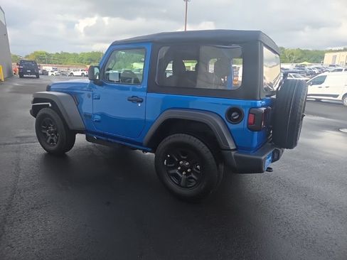 Used 2026 Jeep Wrangler Sport AWD/4WD image 6
