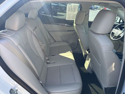 Used 2022 Buick Envision Essence w/ Safety Package image 32