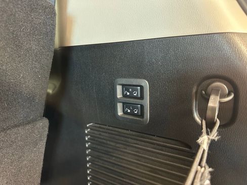 Used 2022 INFINITI QX80 Luxe w/ Cargo Package image 45