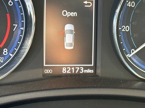 Used 2019 Toyota Corolla SE FWD image 11