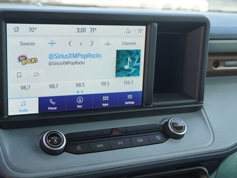 Used 2023 Ford Maverick Lariat w/ Lariat Luxury Package image 21