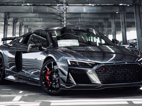 Used 2023 Audi R8 V10 GT RWD image 3