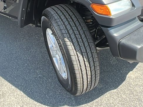 Used 2021 Jeep Wrangler Unlimited Sport image 11