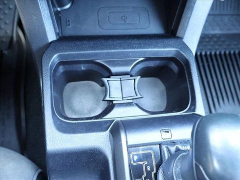 Used 2019 Toyota Tacoma TRD Off-Road AWD/4WD image 20