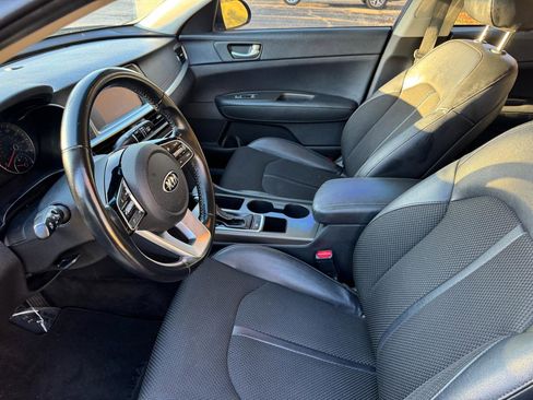 Used 2020 Kia Optima S FWD image 27