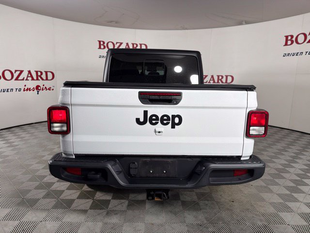 Used 2024 Jeep Gladiator Sport AWD/4WD image 11