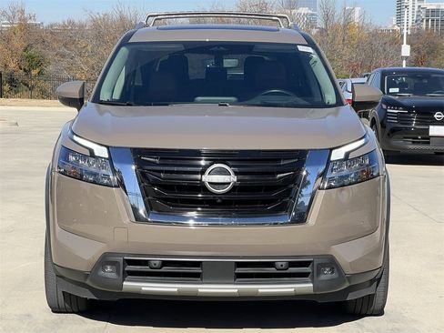 Certified 2024 Nissan Pathfinder Platinum image 7