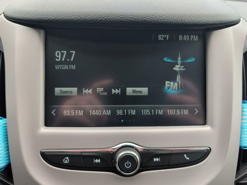 Used 2017 Chevrolet Cruze LS FWD image 13