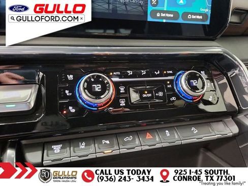 Used 2025 GMC Sierra 2500 Denali Ultimate w/ Max Trailering Package image 28
