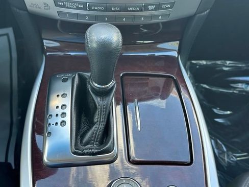 Used 2018 INFINITI Q70 L 3.7 AWD/4WD image 21