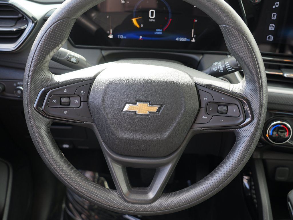 Certified 2024 Chevrolet TrailBlazer LT w/ Driver Confidence Package FWD image 23
