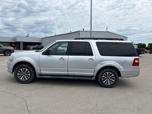Used 2016 Ford Expedition EL XLT w/ Equipment Group 202A AWD/4WD image 12