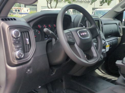 New 2025 GMC Sierra 2500 Pro w/ Convenience Package image 15