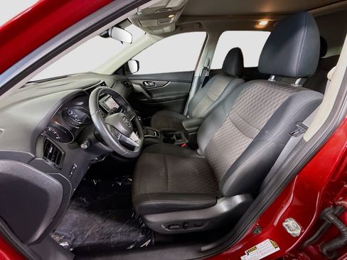 Used 2019 Nissan Rogue SV w/ Sun & Sound Touring Package image 22