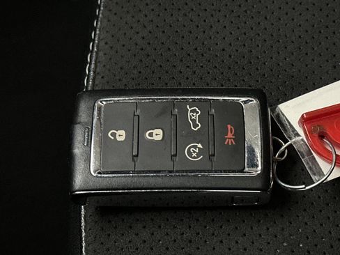 Used 2023 Jeep Grand Cherokee Altitude AWD/4WD image 37