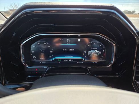 Used 2023 Chevrolet Silverado 1500 RST image 25