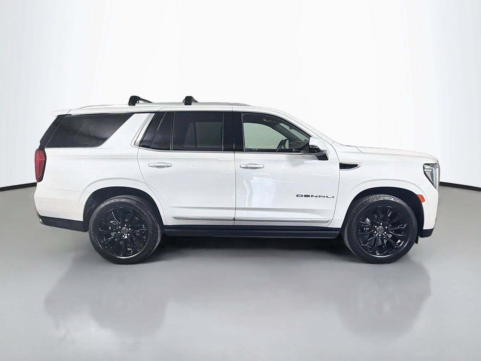 Used 2022 GMC Yukon Denali AWD/4WD image 4