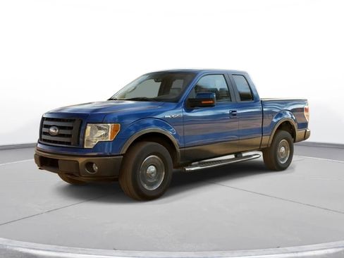 Used 2012 Ford F150 Lariat w/ Lariat Chrome Pkg image 2