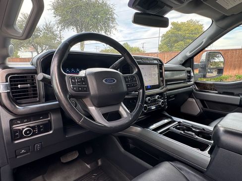 Used 2023 Ford F250 Lariat w/ Lariat Ultimate Package image 25