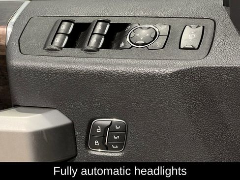 Used 2022 Ford F250 Lariat w/ Lariat Value Package image 26