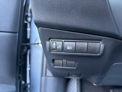 Used 2024 Toyota Corolla Cross LE image 15