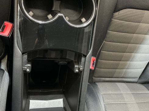 Used 2016 Ford Edge SEL FWD image 26