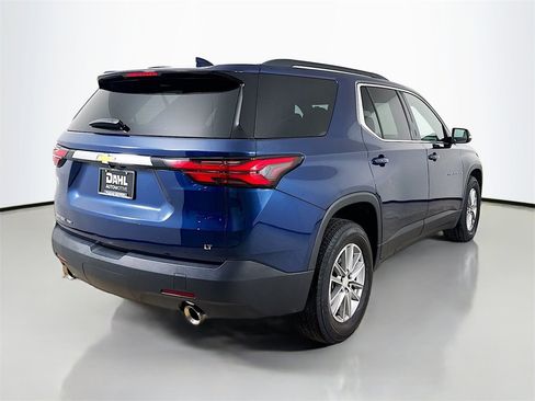Used 2023 Chevrolet Traverse LT image 14