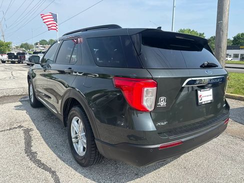 Used 2022 Ford Explorer XLT AWD/4WD image 7