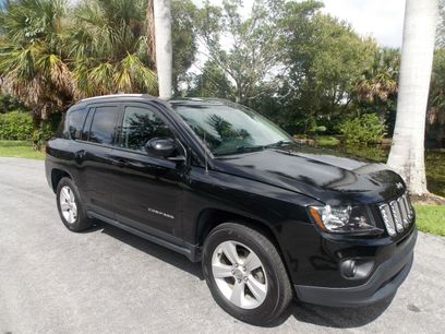Used 2017 Jeep Compass Latitude w/ Mopar Trailer Tow Group