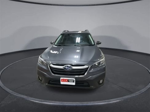 Used 2020 Subaru Outback Premium image 3
