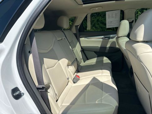 Used 2022 Cadillac XT5 Premium Luxury FWD image 25