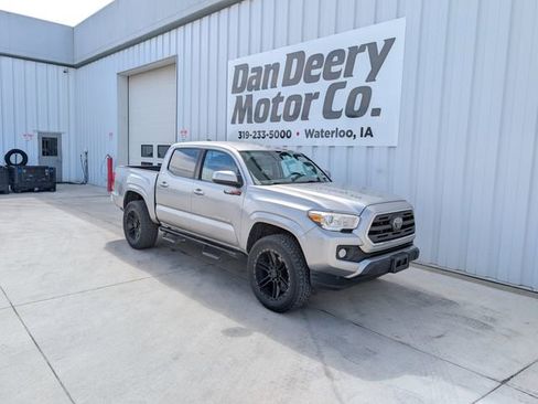 Used 2019 Toyota Tacoma SR5 RWD image 1
