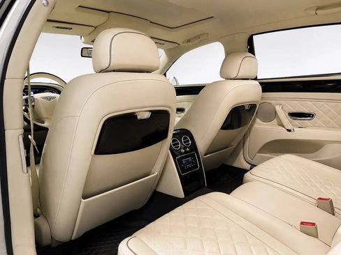 Used 2017 Bentley Flying Spur S V8 AWD/4WD image 14