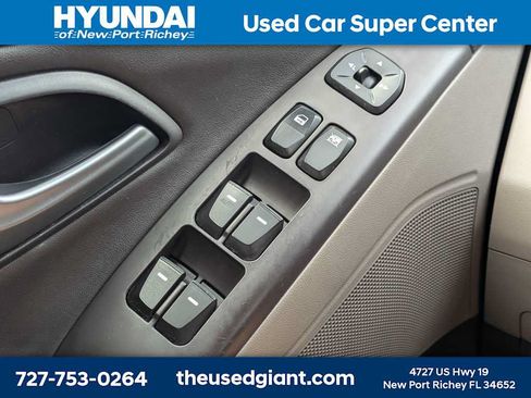 Used 2015 Hyundai Tucson SE FWD image 30