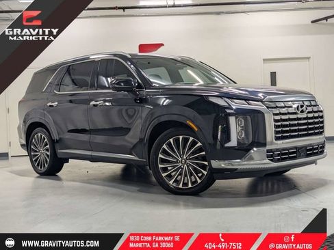 Used 2023 Hyundai Palisade Calligraphy FWD image 1