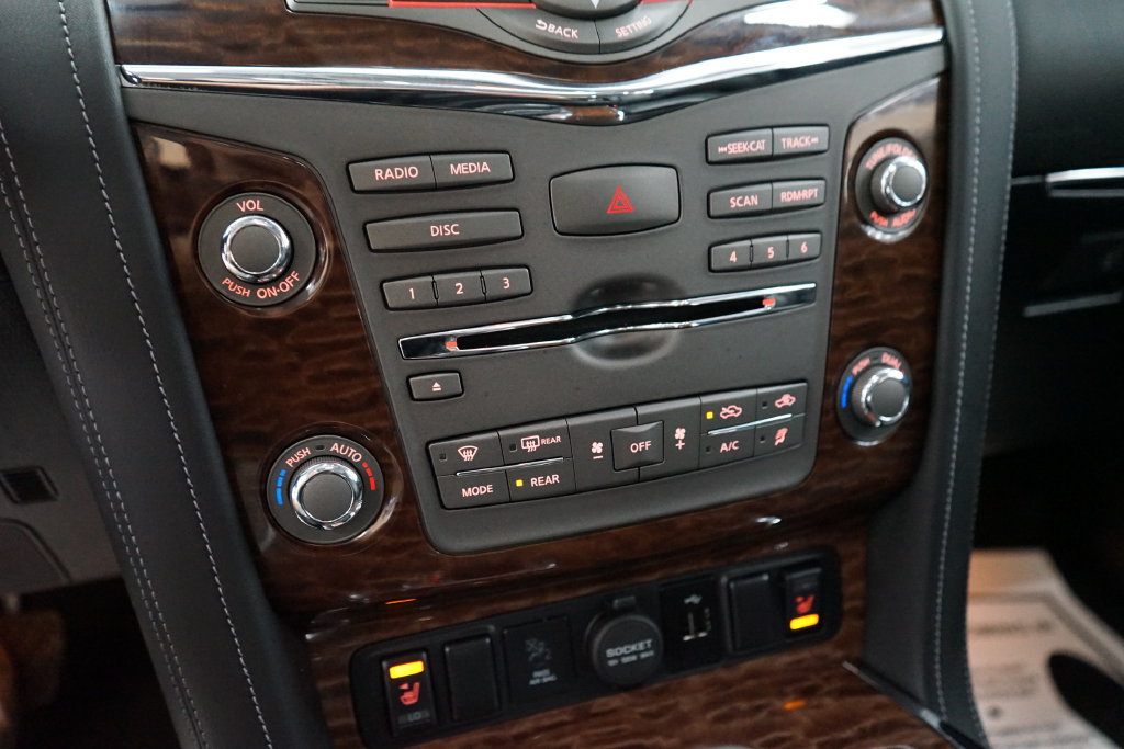 Used 2020 Nissan Armada SL w/ Premium Package AWD/4WD image 41