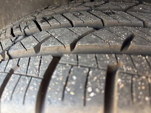 Used 2022 Buick Envision Essence w/ Safety Package image 11