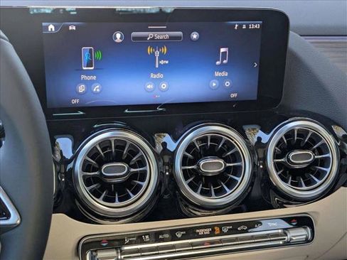 Used 2026 Mercedes-Benz GLA 250 image 12