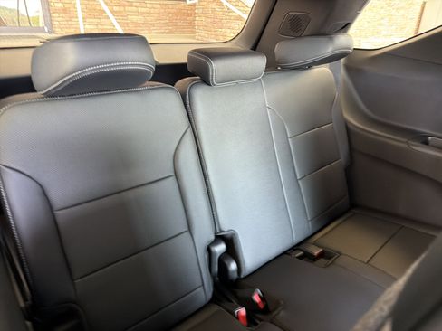 New 2026 Chevrolet Traverse LT image 16